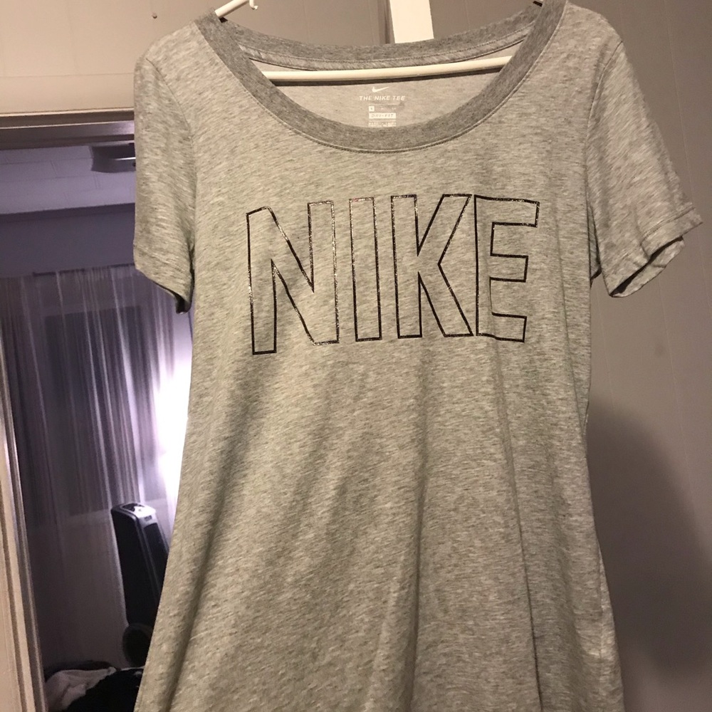 Brand new nike shirt